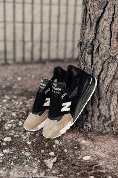 New Balance 998, Fashion Shoes Sneakers, Shoes Teen, Yeezy Shoes, Nike Fashion, Trendy Sneakers, New Balance Shoes, Sneakers Men Fashion, Running Shoes For Men