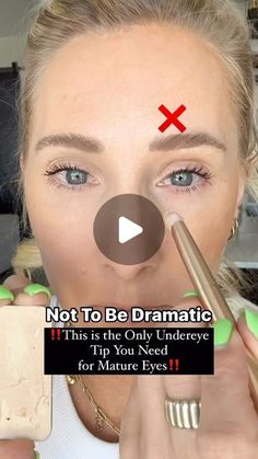 Light Color Eye Makeup, Highlight Under Eyes, Concealer Over 40 Under Eyes, Eye Shadow Under The Eye, Under Eye Shadow Makeup, Makeup For Maturing Women, Under Eye Concealer How To Apply, How To Brighten Under Eyes