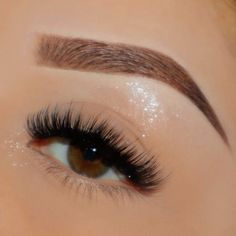 #eyelashes #eyelashestips #eyelashextensionstips #hybridlashes #volumelashes #classiceyelashes #eyelashextensionstips #eyes Subtle Cat Eye, Volume Curls, Lash Sets, Volume Lash Extensions, Watery Eyes, C Curl, Best Lashes, Sensitive Eyes, Olive Fruit