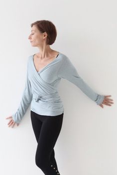 Personal style, original unique and handmade casual clothes. Yoga Clothes | Must have Clothing  #yogastyle  #yogaclothing #yoga. #yogaapparel #leggings #comfortable Yoga Wrap Top, Ballet Inspired Fashion, Top With Long Sleeves, Women Ties, Ballet Fashion, Womens Jackets, Yoga Fashion, Top For Women, Wrap Sweater