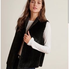 A Very Luxurious Vest Perfect For Fall ! Dress It Down With White Shirt And Jeans Or Dress It Up With Leather Pants And Boots! Casual Black Faux Fur Outerwear, Black Faux Fur Outerwear For Work, Leather Pants And Boots, Joseph Clothing, Black Faux Fur Vest, Spencer Jacket, Chunky Turtleneck Sweater, Faux Fur Vest Black, Shearling Vest