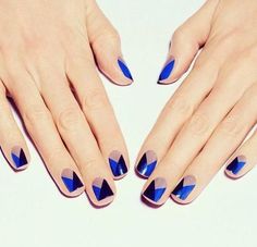 Nagellack Trends, Geometric Nail Art, Blue Nail Art, Geometric Nail, Creative Nail Designs, Blue Nail, Nail Swag, Vintage New York, Manicure Y Pedicure