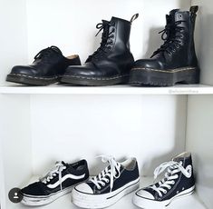 Manga Examples, Oc Shoes, Jadon Boots, Vans Outfit, Aesthetic Grunge Outfit, Style Gothic