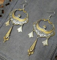 Check out this item in my Etsy shop https://www.etsy.com/listing/566633359/chandelier-earrings-gift-for-her-long Gold And Silver Earrings, Art Nouveau Earring, Elegant Chandeliers, Mixed Metal Earrings, Etsy Wedding Dress, Project Runway, Rococo Style, Wedding Bridal Jewellery, Art Deco Earrings