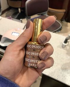 Dnd Chocolate Nails, Dnd Brown Nails, Dnd Gel Polish Colors Brown, Chocolate Glazed Donut Nails Dnd, Brown Dnd Gel Polish, Dnd Brown Gel Polish Colors, Dnd Gel Polish Colors Fall 2023, Dnd Brown Gel Polish, Dnd Fall Nail Colors 2023