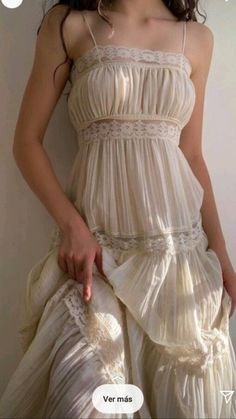 Gaun Abad Pertengahan, Pakaian Feminin, Fairytale Dress, Stil Inspiration, Mode Inspiration, Looks Vintage, Fancy Dresses, Mode Outfits, Dream Dress