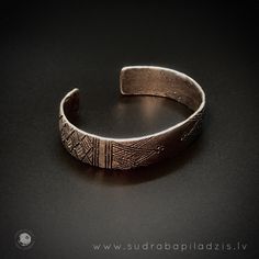 Viking age authentic SILVER bracelet. Curonian tribe, Balts.  Ensures protection against evil. This bracelet is made on the basis of a real bracelet found at Vilkmuižas lake, Talsi, archaeological site, Latvia, now kept in the National History Museum of Latvia. 12th - 13th. century This bracelet has stiff construction, but at the same time, it can be easily fitted (bend) to your wrist size. Material: Sterling silver (925) Production technology - Hand made, casting. Completely hand-made bronze armring, made in authentic smithing technique (lost-wax technique) used by late iron age craftsman for creating.     Each bracelet has a description and a beautiful box for storage or giving as a gift. Bronze Viking Bracelet, National History Museum, Arm Ring, Viking Age, Iron Age, Archaeological Site, Lost Wax, Bracelet Argent, History Museum