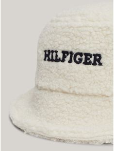 Tommy Hilfiger boys' and girls' hat.  Material: 100% Polyesther Pes. Teddy Bucket Hat, Girls Hat, Bucket Hat, Boy Or Girl, Tommy Hilfiger, Hats