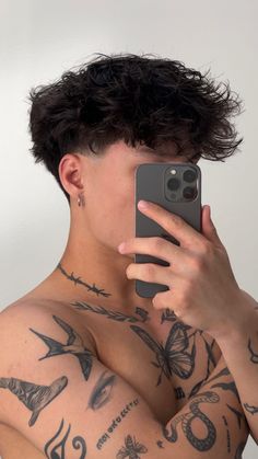 The Best V-Shaped Haircuts for Men V Shaped Haircut, Taper Fade Short Hair, Fade Haircut Curly Hair, Low Taper Fade Haircut, Mens Haircuts Short Hair, Men Haircut Curly Hair, Taper Fade Haircut, Tapered Haircut, Mens Hairstyles Thick Hair