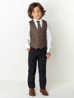 Mushroom Brown Hair Color, Page Boy Outfits, Mushroom Brown Hair, Formal Boys Outfit, Fall Wedding Attire, Waistcoat Suit, Brown Waistcoat, Brown Tweed Suit, Wedding Outfit For Boys