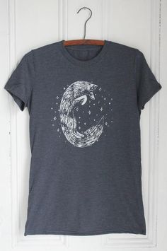 Mens Fox T Shirt - Organic - Celestial Fox Tee - Tri-Blend - Fox Print - Men's T-Shirts Fitted Gray Graphic Tee, Graphic Tee With Wolf Design, Short Sleeve, Graphic Tee With Wolf Design Short Sleeve, Wolf Design Graphic Tee With Short Sleeves, Fox T Shirt, Cat Tea Towel, Beautiful Tshirts, Blue Crew, Fox Print