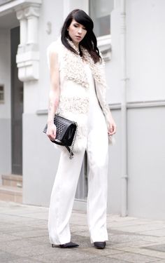 #70s vibe, yeah!! Why not #party in a #white #jumpsuit and a #furry vest this #nye (both #H&M!) http://www.wie-hund-und-katze.com White Jumpsuit, Jumpsuit, White