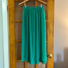 Nwot, 100% Cotton Gauze Skirt By Xirena In Green (From Spring/Summer 2023 And No Longer Available). Stock Photo Shown Is A Different Color. See Photos Of Actual Skirt For Color. Gauze Skirt, Gauze Skirts, Tiered Midi Skirt, Cotton Midi Skirt, Bohemian Skirt, Striped Midi Skirt, Skirt With Buttons, Tiered Maxi Skirt, Purple Skirt