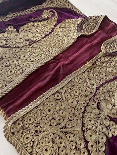 Traditional Gold Velvet Wear, Gold Velvet Traditional Wear, Ceremonial Embroidered Velvet Traditional Wear, Traditional Nehru Jacket With Gold Embroidery For Ceremonial Occasions, Velvet Short, Antique Ottoman, Clothing Business, Velvet Shorts, Turkish Fashion