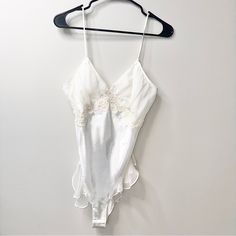 Nwt! Victoria’s Secret Gold Label White Lingerie Romper! -Brand New, Tags Attached. Dead Stock! -Size Small Bundle & Save Big! I Accept All Reasonable Offers! Approximate Measurements; Armpit To Armpit; 15” Total Length From Top To Bottom; 27” Tag Size; Small Fits; True To Size! Red Camisole, Green Lingerie, Victoria Secret Lingerie, Lace Slip Dress, Maxi Slip Dress, Purple Satin, White Lingerie, Lace Babydoll, Lace Slip