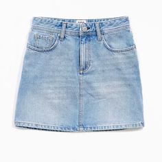 Size: Xs Brand New With Tags! A Staple Skirt In The Perfect Shade Of Blue Sold Out On Website Urban Outfitters Skirt, Blue Jean Skirt, Overall Skirt, Checkered Skirt, Blue Denim Skirt, Floral Mini Skirt, Urban Outfitters Dress, Light Blue Jeans, Plaid Mini Skirt