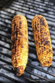 grilled corn on the cob with black pepper