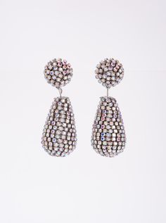 Expertly crafted, the Mila Drop Rhinestone Earrings add a touch of elegance to any outfit. With a delicate drop design and sparkling rhinestones, these earrings are perfect for any occasion. Their timeless beauty and subtle shine make them the perfect accessory for any fashion-forward individual. SizeH: 2.15"W: 0.75" QualityMade with quality materials for endurance. ImportedEY12699 Halo Design, Drop Design, Drops Design, Champagne Gold, Rhinestone Earrings, First They Came, Timeless Beauty, Gold Earrings, Silver Gold