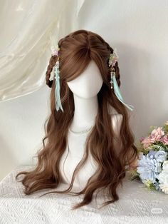 #hairstyle #hair #looks #wig #accessories Floral Prom Hair, Angelcore Hairstyles, Cute Gacha Hair Ideas, Alice In Wonderland Hairstyles, Majestic Hairstyles, Dreamy Hairstyles, Intricate Hairstyles, Traditional Hairstyle