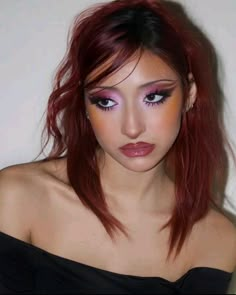 gorgeous makeup | credit to the wonderful @/glamxbrit on IG Red Moon In Venus Makeup, Glamxbrit Makeup, Eyeshadow For Red Hair, Aries Rising Makeup, Chicana Makeup, Maroon Makeup, Burgundy Makeup Look, Angel Workout, Doe Eye Makeup