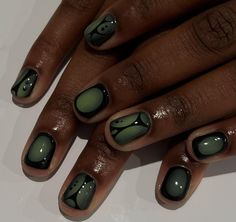 Alien Nails, Punk Nails, Gel Mani, Minimal Nails