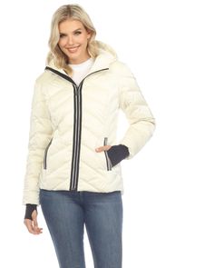 Stay warm and stylish with White Mark's Midweight Quilted Contrast with Thumbholes Hooded Jacket! This fashionable and functional piece of outerwear boasts a modern quilted design, contrast lining in front zip and side pockets, a hood for extra protection, plus thumbholes to keep you extra cozy. Perfect for running errands or enjoying outdoor activities - this is your go-to jacket choice for cooler days! This plus size outerwear is a must in your everyday wardrobe White Mark Women's Midweight Qu Quilted Fleece Jacket, Plus Size Outerwear, Quilted Coat, White Mark, Down Coat, Everyday Wardrobe, Jacket Style, Fleece Jacket, Hooded Jacket