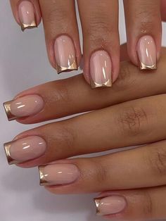 Glitter Gel Nail Designs, Gold French Tip, French Tip Gel Nails, French Tip Manicure, French Tip Acrylic Nails, Trim Nails, Girls Nails, Bridal Nails, Stick On Nails