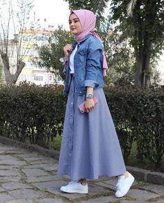 Pinterest: Telegei Winter Hijab Fashion, Winter Hijab, Skirt Winter, Stile Hijab, Mode Kimono, Hijab Fashionista, Muslim Fashion Hijab