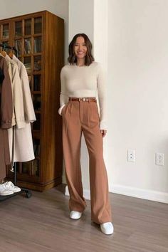 Mode Retro, Office Casual Outfit, Stylish Work Attire, Professional Outfits Women, Office Outfits Women, Business Casual Outfits For Work, Business Casual Outfits For Women, Populaire Outfits