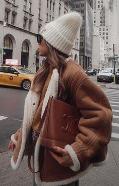 Cognac Ankle Boots Outfit, Winter Outfit Inspiration, Cool Street Fashion, Urban Outfits