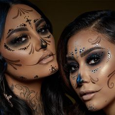 Grunge Makeup Ideas, Mexican Makeup, Catrina Costume, Maquillage Halloween Simple, Halloween Makeup Sugar Skull, Dead Makeup, Halloween Makeup Pretty, Sugar Skull Makeup