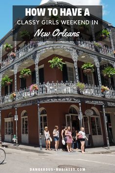 New Orleans, Louisiana is a famous party destination, but you don't have to go crazy to have a good time in the Big Easy. Here's how to have the perfect classy girls weekend in New Orleans, including the best restaurants, cocktail bars, live music venues, historical and cultural attractions to check out, and more. This is the ultimate girls weekend itinerary in New Orleans to help you plan to perfect trip. 30th Birthday New Orleans, Girls Trip To New Orleans, New Orleans Bachelorette Party Itinerary, Girls Trip New Orleans, New Orleans October Outfit, New Orleans Weekend Trip, New Orleans Girls Trip, New Orleans Itinerary, Bourbon Orleans Hotel