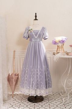 Empire Waist Ball Gown, Ball Gown Plus Size, Gaun Abad Pertengahan, Purple Lace Dress, Sell Dresses, Op Dress, Gown Plus Size, Greek Style