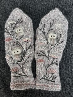 Hand knitted wool mittens with embroidery owls,winter gloves,winter accessories,casual and soft Christmas gift,gray,pink and white. Size :Medium Latvian Mittens, Soft Christmas, Winter Mittens, Wool Mittens, Winter Gloves, Winter Accessories, Mitten Gloves, Fiber Art, Hand Knitting