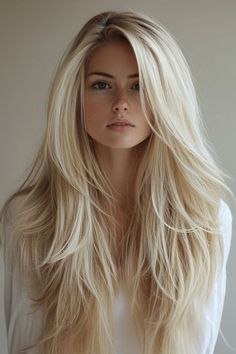 Long Blonde Curly Hair With Layers, Bright Neutral Blonde, Long Round Layers Haircut, Layering Haircut, Blonde Hair For Pale Skin, Cool Tone Blonde, Long Blonde Hair Cuts, Haircuts To Try, Pretty Blonde Hair