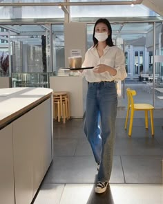 Korean Office Outfit Summer, Casual Summer College Outfits, Korean College Outfits Casual, College Korean Outfits, Korean College Outfits Summer, College Outfit Korean, Collage Style Outfit, College Fits Summer, Spring Korean Outfit