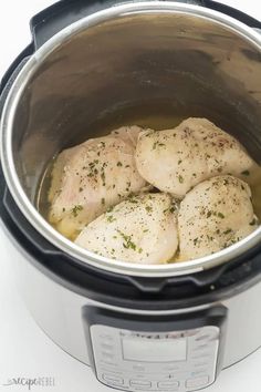 the chicken is cooking in the slow cooker