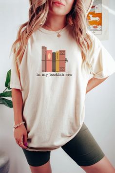 Comfort Colors in My Bookish Era Shirt Cute Reading Autumn - Etsy Accounting Shirts, Pansexual Pride, Easter Shirt, Thanksgiving Shirts, Teacher Tshirts, Look Plus, School Shirts, Christian Shirts, Fall Shirts