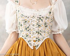 READY TO SHIP Tea Rose Floral Linen Corset Cottage Core Ren Faire, Daisy Inspired Outfits, Kenna Aesthetic, Cute Cottage Core Outfits, Gnome Clothes, Cottage Core Corset, Cottagecore Costume, Hobbit Costumes, French Meadows