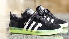 Adidas Superstar Supercolor, Adidas Shoes Outlet, Palace Skateboards, Sports Shoes Outfit, Adidas Shoes Mens, Adidas Skateboarding, Sneaker Magazine, Sport Shoes Fashion