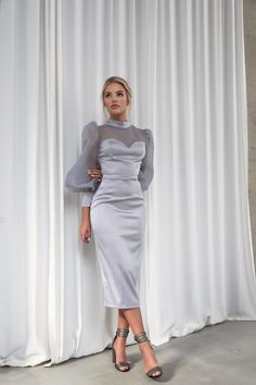 Fabric structure: 97% polyester, 3% elastane Model height: 168-170 cm Product length: 114 cm Product size: XS Sleeve length: 64 cm Dress With Organza Sleeves, Dress With Organza, Satin Bodycon Dress, Girls Dress Outfits, Maxi Dress Collection, Chic Maxi Dresses, Organza Sleeves, Party Mode, Women Dresses Classy