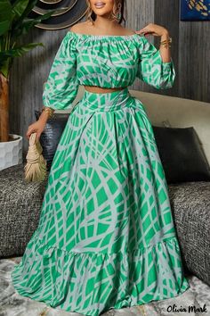 Olivia Mark - Chic Emerald Casual Print Patchwork Off the Shoulder Half Sleeve Two-Piece Ensemble Crop Top Long Skirt, Top Long Skirt, Skirt 2 Piece Set, Elegant Suit, Floral Print Midi Skirt, Crop Top Long, Gown Pattern, Mode Boho, Fashion Boho