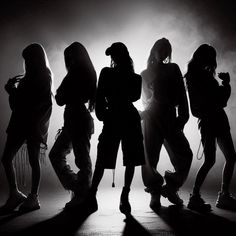 kpop shifting, own gg, kpop dr, girl group, silhouette, girl group silhouette, kpop, hip hop, baggy outfits, bing ai 5 Member Kpop Group Photoshoot, Kpop Shifting Aesthetic, Pop Group Aesthetic, Girl Group Aesthetic Kpop, 5 Member Kpop Group, Hip Hop Silhouette, 5 Member Girl Group, Group Silhouette, Dance Aesthetic Hip Hop