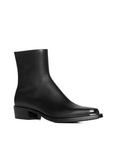 >calf Leather, 100% | Alexander McQueen Men's Metal Toe Side Zipped Boots in Black Silver | FW23/24 Mcqueen Boots, Alexander Mcqueen Boots, Chelsea Boots Men Outfit, Boots Men Outfit, Side Zip Boots, Chelsea Boots Men, Alexander Mcqueen Men, Men's Boots, British Design