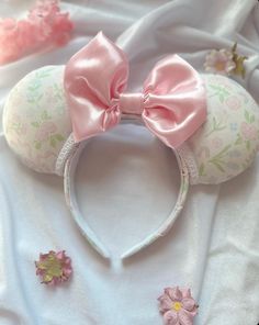 🎀If you need your ears by a certain date please put it in the notes field when ordering so I can try and get them to you on time 🎀 🎀These ears are made on 1in headbands (standard to what's in the parks and most other small shops) fits adults and most children like in the parks ☺️ 🎀The headbands are wrapped in fabric and ears are stuffed. And the ears are sewn 🧵 🎀 Slight variations may occur as each pair are handmade. 🎀 For frequently asked questions and sizes check FAQ section. 🎀More ear designs can be found here: https://www.etsy.com/shop/Onegirlsdreamco?ref=simple-shop-header-name&listing_id=1412185586 🎀If you need your ears sooner I do offer expedited and overnight shipping for an extra cost. Just add the listing to your cart at checkout. All other orders with free shipping wil Flower Disney Ears, Cute Mickey Ears, Disney Influencer, Ear Designs, Mini Mouse Ears, Grad Trip, Disney Bachelorette, Disney Ears Headband, Disneyland Ears