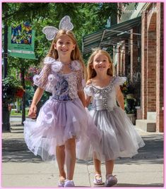 HONEYPIEKIDS | The Magical World of Tutu Du Monde: A Complete Guide to This Iconic Children’s Brand | Let us show you luxury children’s fashion at it's best. Romeo Michigan, Dress Paris, Paper Wings, Hand Smocked Dress, Honey Pie, Childrens Clothing Boutique, Boys Outfits, News Flash, Kids Boutique Clothing