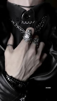 Gothic Man Aesthetic, Vampire Guy Aesthetic, Goth Punk Outfits Men, Emo Guys Aesthetic, Metalhead Boy, Goth Guy Aesthetic, Gothic Outfits Men, Emo Boy Aesthetic, Punk Outfits Men