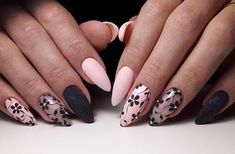 Flower Nail Designs, Trim Nails, Cool Nail Designs, Floral Nails, Flower Nails, Pink And Black, Trendy Nails, Winter Nails