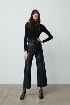 Zara Leather Pants, Straight Jeans Outfit, Leather Culottes, Zara Leather