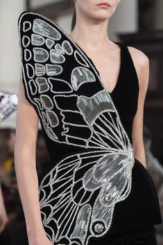 Butterfly Fashion Design, Butterfly Inspired Fashion, Butterfly Inspired Outfit, Butterfly Dress Design, Butterfly Inspired Dress, Clothes Butterfly, Butterfly Costume, Butterfly Fashion, David Koma